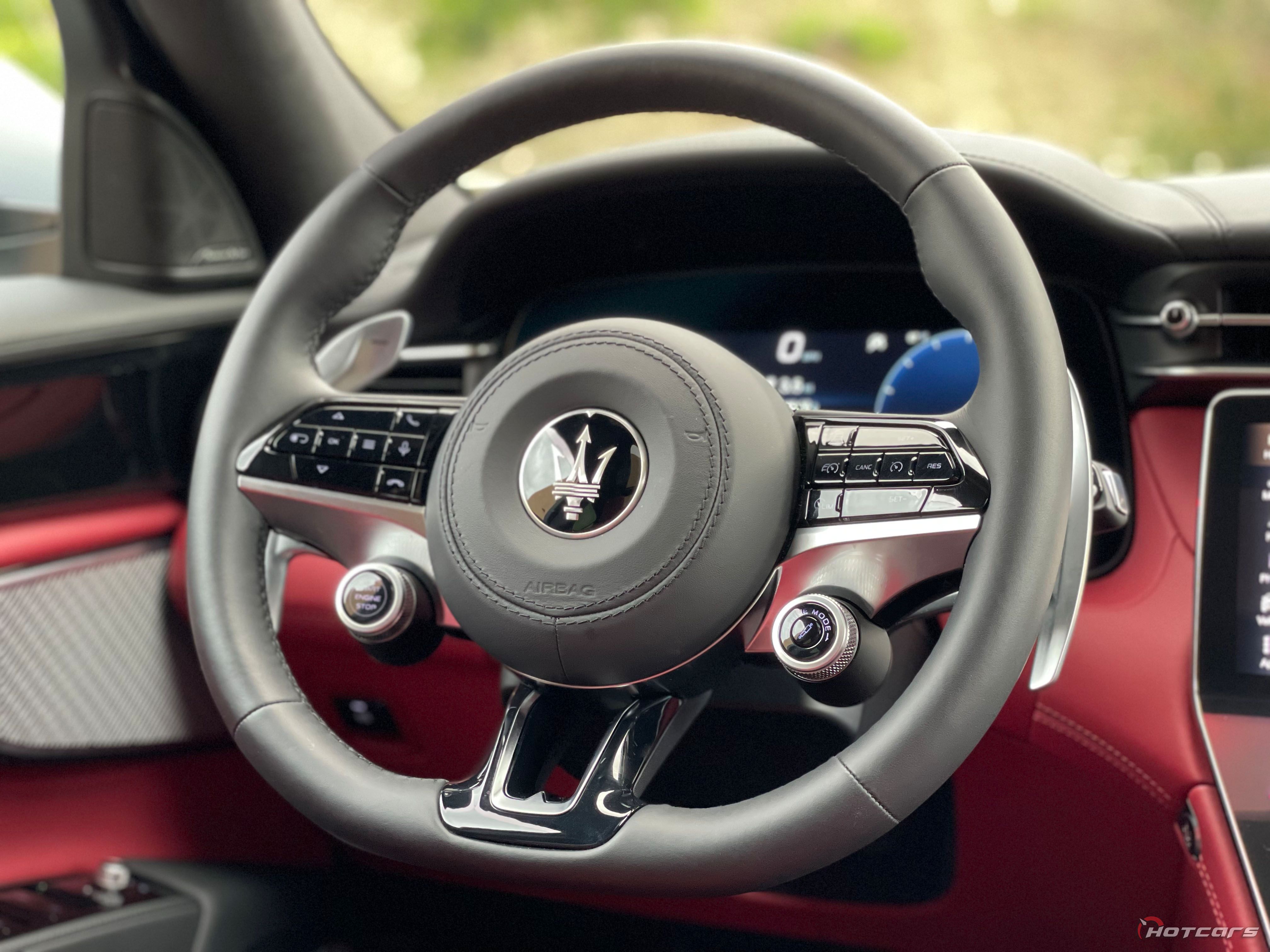 Рулевое колесо Maserati Grecale Modena 2023