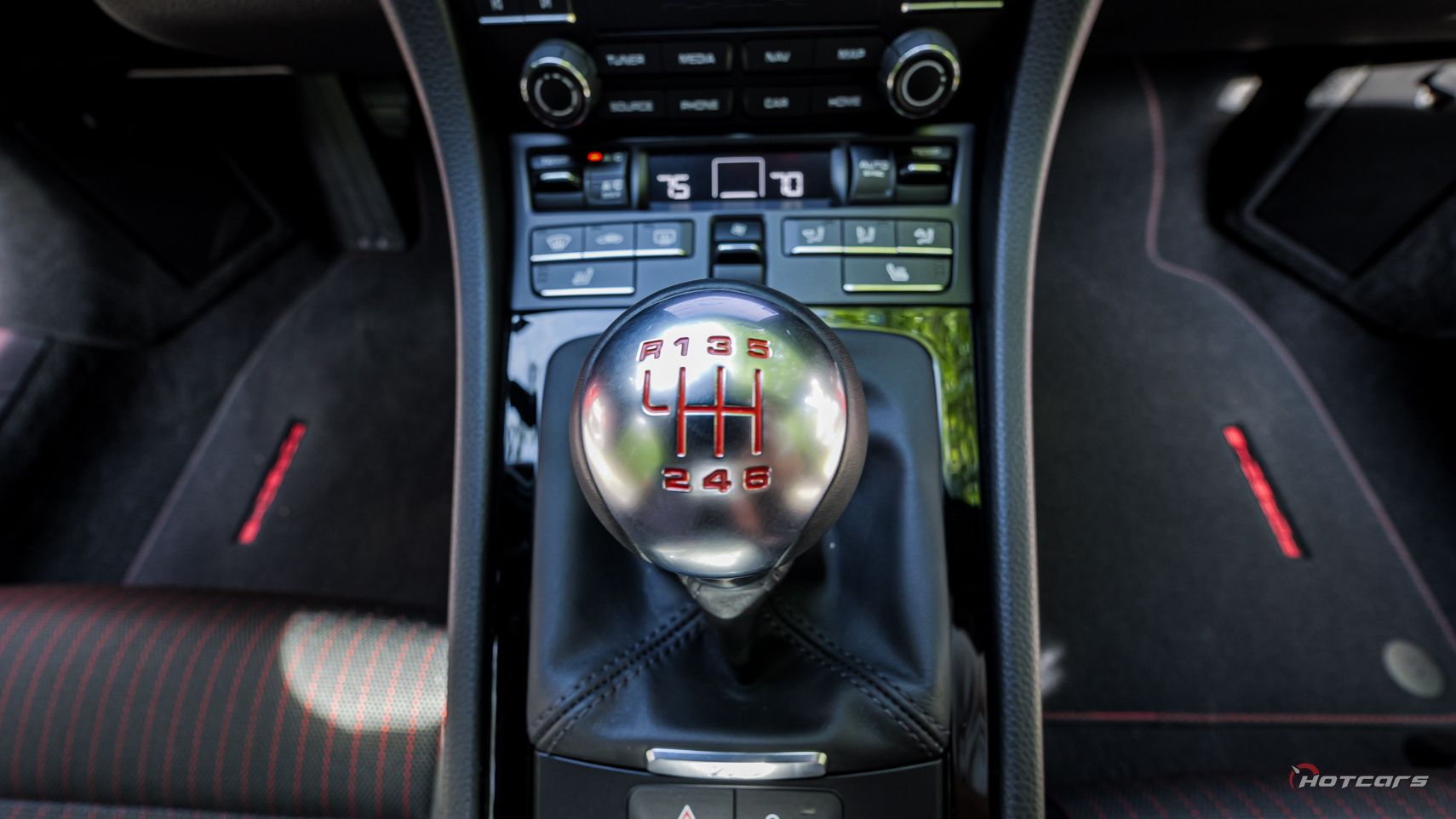 Ручка переключения передач Porsche 718 Boxster T 2023 года выпуска