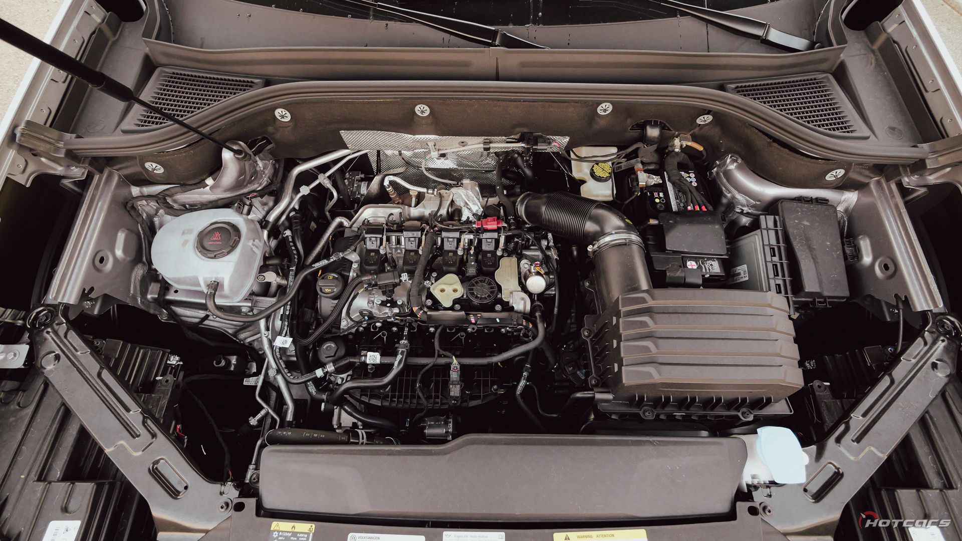 Двигатель Volkswagen Atlas R-Line 2024 года выпуска