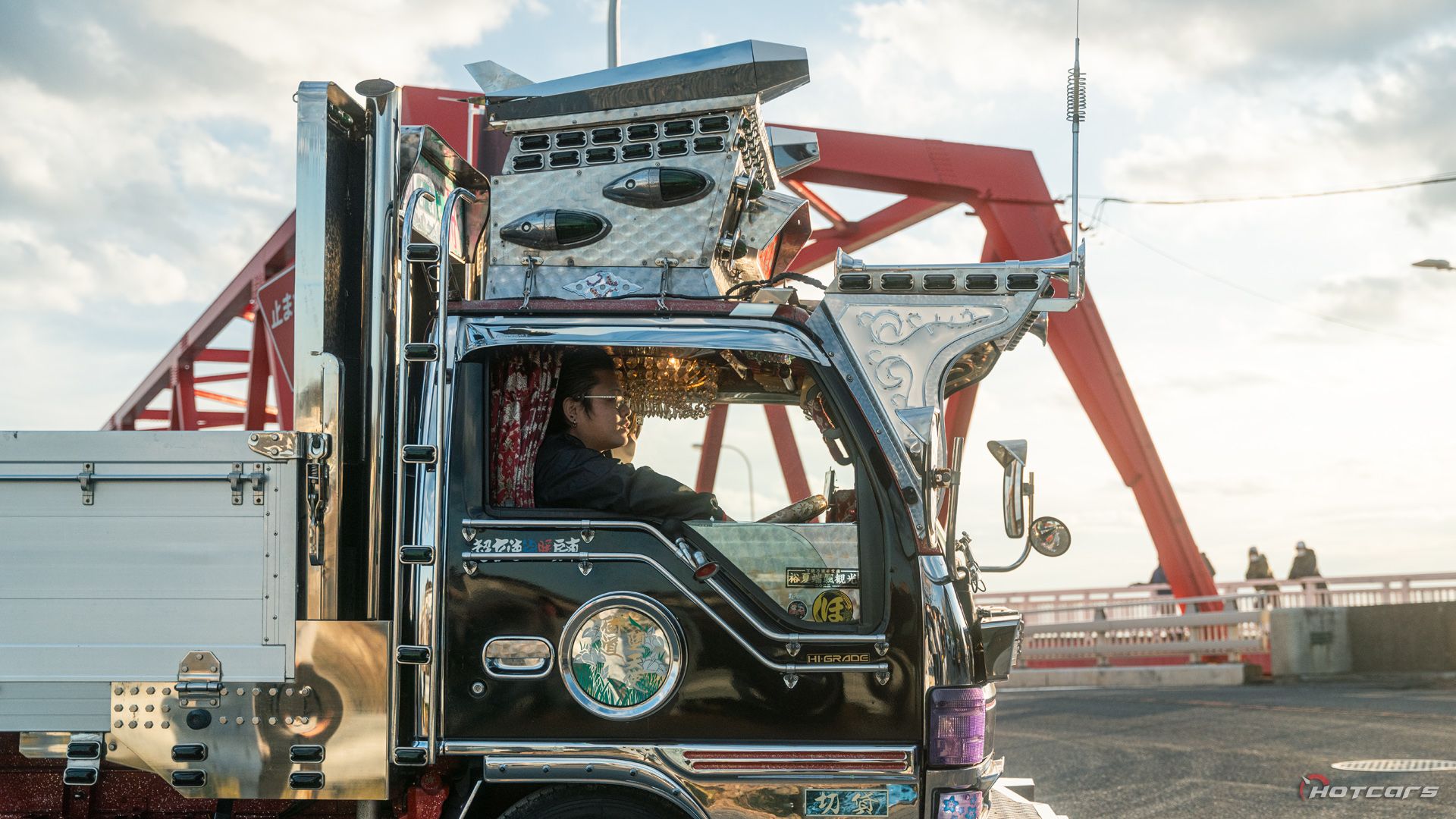 Japanese dekotora driver